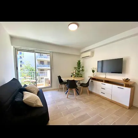 Cosy Proche De La Apartment *